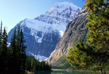 勒布朗詹姆斯传球次，湖人全队精准进攻击败黄蜂